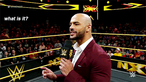 mith-gifs-wrestling:  The Full Sail crowd seemed to take some personal offense at Ricochet’s sockless-loafer look.