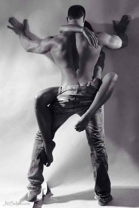 Between a rock and a hard place! I’ll just hold on!!