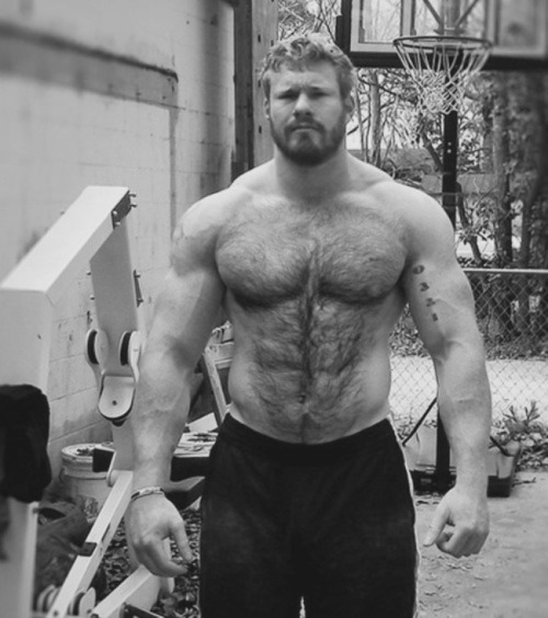 hyper-masculine:  HYPER-MASCULINE ♂  ► http://hyper-masculine.tumblr.com/ ◄