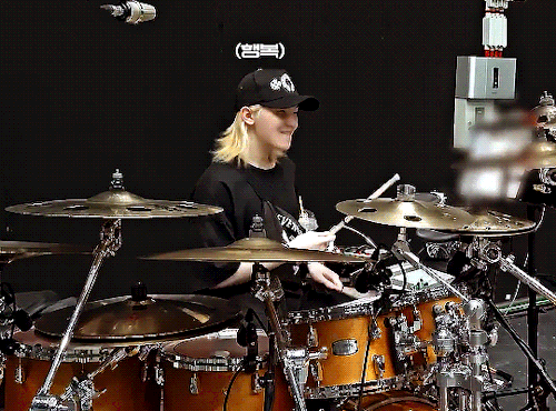 Drummer Woozi 