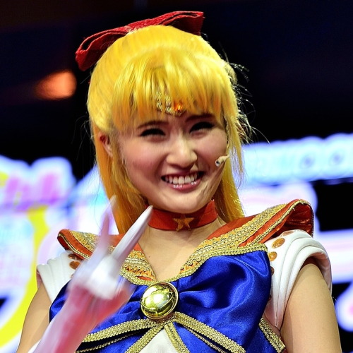 Japan Expo in Paris 2014 - Sailor Venus (Shiori Sakata)Source 1Source 2 gonna have to get back to yo