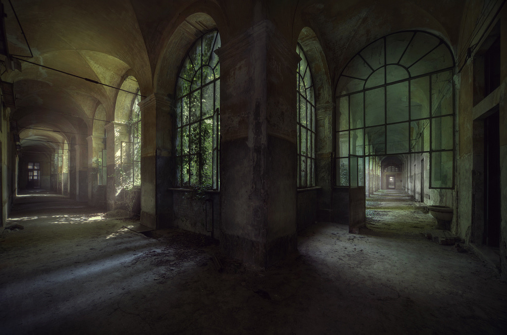 jacindaelena:   andre govia. 	  	 				 					 						 					 				 			  	    