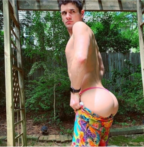 bobbyt65:footballsweetcheeks:pants down and buns outA COLLECTION!!!