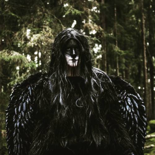 socialpsychopathblr:Photographer: Katie Metcalfe