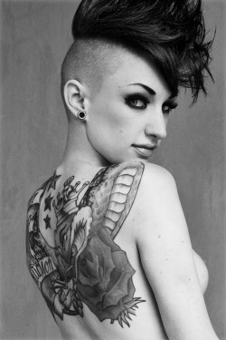 tattooednpiercedbaker:  Beautiful