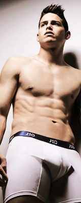 maleathleteirthdaysuits:  soccerplayersinunderwear:     James Rodriguez (soccer)