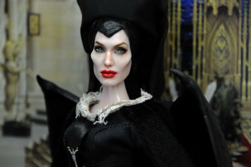 #Maleficent: Mistress of Evil on https://www.ebay.com/usr/ncruz_doll_art up for auction this #ooak #