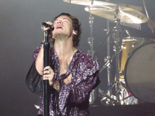 harrystylesdaily - Vancouver, British Columbia - July 6 (via...