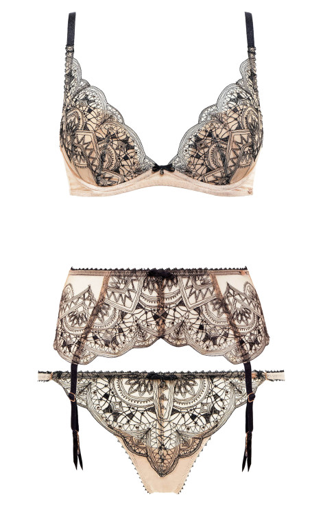 placedeladentelle:Henna by Gossard / 30-38