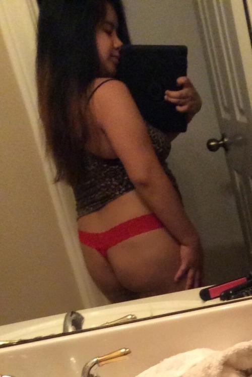 956rgvcollector: exposedandnamed1: Tiffany Brooke, Texas Yum I want some