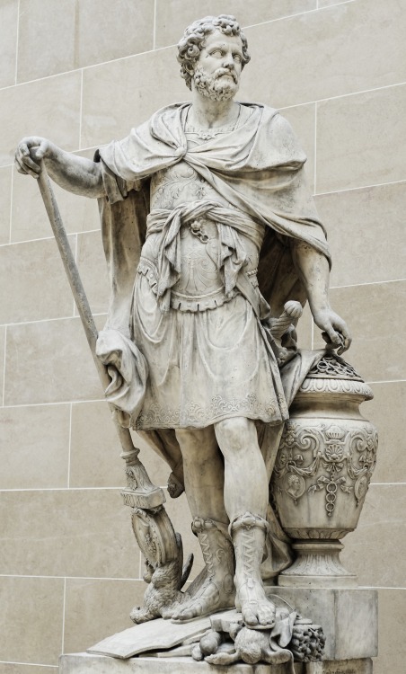 neoprusiano:@Neoprusiano Aníbal BarcaHannibal BarcaMilitar cartaginés (247 a. C. - 183 a. C.)Carthag