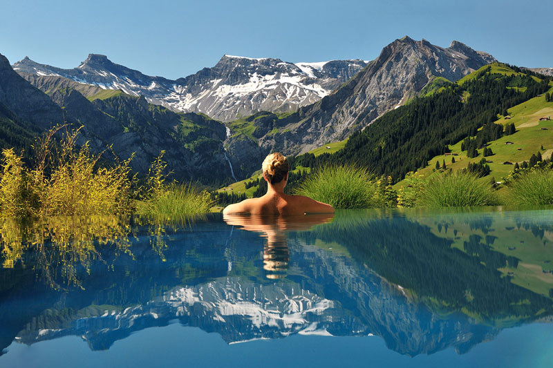 thingsandschemes:  Meanwhile, in Switzerland…. 