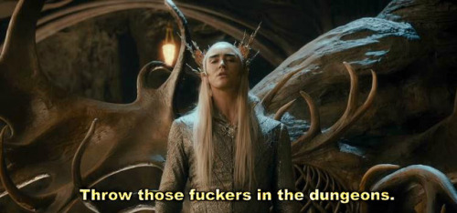 pianopadawan:tolkien-shitposting:If they had done this in Thranduil’s halls. Uncle Thrand