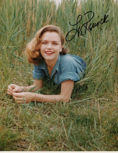 shadowywonderlandenemy:Lee Remick