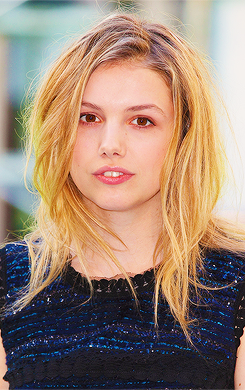 Porn ohne-dich:  Hannah Murray attends the preview photos