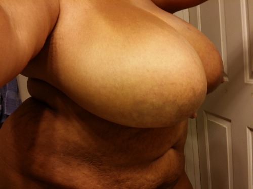 poutyr3dlips:  bigswoll40tbw:  poutyr3dlips: adult photos