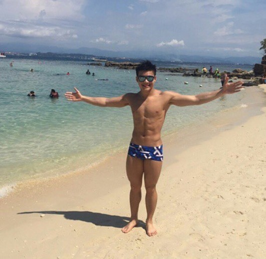 haoseshaoye:  bisexual handsome athletic twink