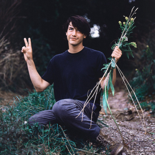 keanureeveslove: keanu reeves by Deborah Feingold (1989) set 2