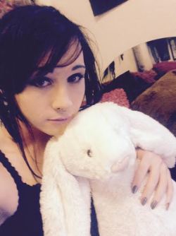 void-baby:  Me and Hollow are on Chaturbate right now ^3^https://chaturbate.com/b/voidbaby/  