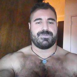 musclebearsparadise:  #barbudo #selfie #hairy #hairychest #musclebeard #musclebear by ositobueno http://ift.tt/1US5jQ2