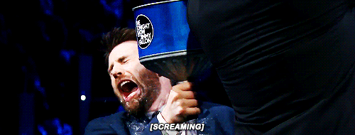 dailychrisevans:  Frozen Blackjack with Chris Evans 