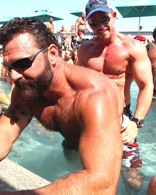malemotive:  Fuck yeah! 