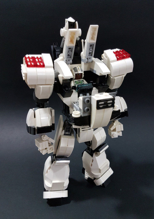 pimpmybricks:  My version of AV-98 “Ingram” by napoleondynamite57 http://flic.kr/p/UyDWRH