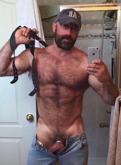 horny-dads:  Oh Daddy i like your hairy Chest