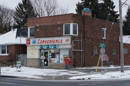 Convenience store on Highbury Ave. (photographer: Giles Whitaker)