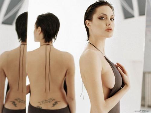 best-naked-celebrities:  Angelina Jolie Shows Her Bare Boobs