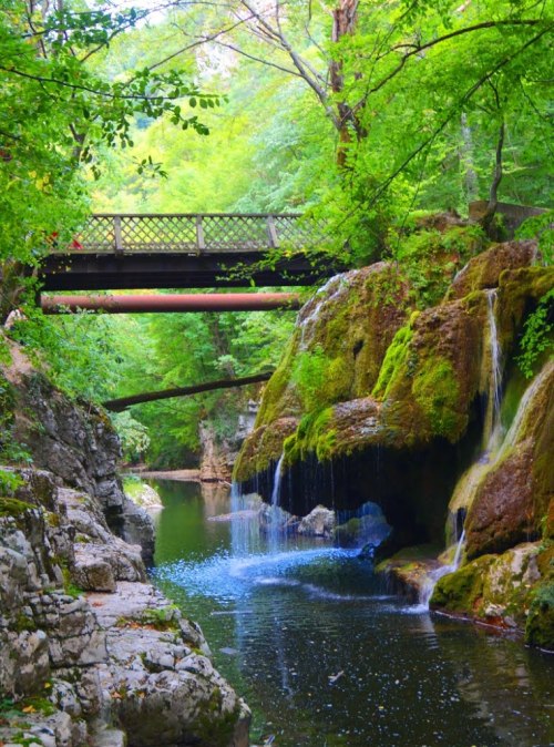 Bigăr waterfall in Caraş Severin / Romania (by mihike).