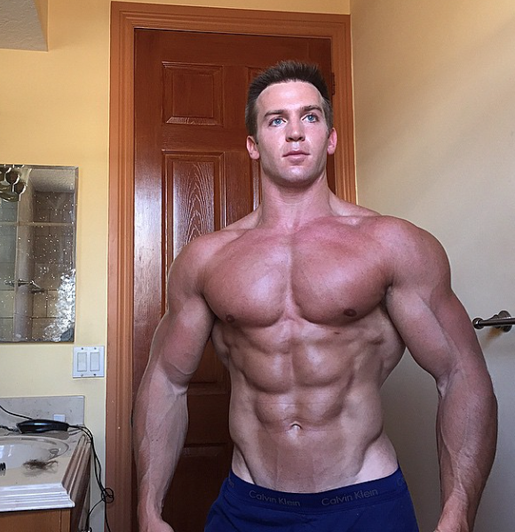 jezebelsboys:  Adam Charlton. Major hottie. 