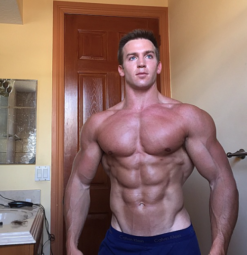 Porn photo jezebelsboys:  Adam Charlton. Major hottie.