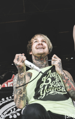 sabrinanissenphotography:  Craig Owens, Chiodos.