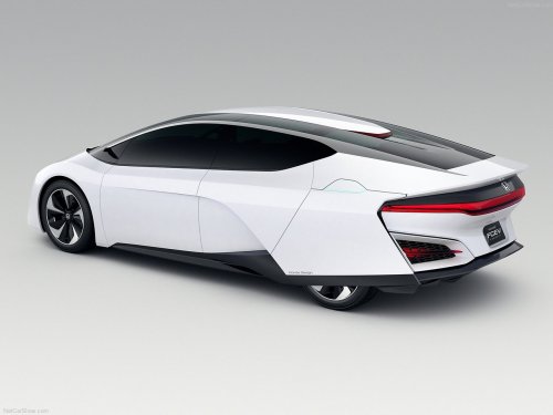 fortheloveofcopic: fuckyeahconceptcarz:  2013 Honda FCEV  Love the rear, not completely sold on the 