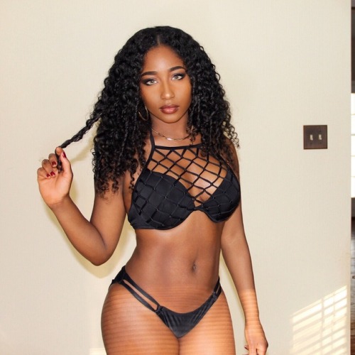 blackgirlsreverything:www.instagram.com/Constanceconnie1