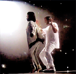 pleathe-deactivated20140814:  Rihanna and Drake performing live in Paris 