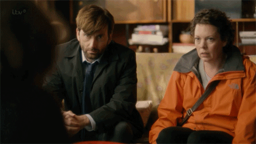 whatisthepointofyouhardy:  Alec watching Ellieand a bonus when Ellie watched Alec