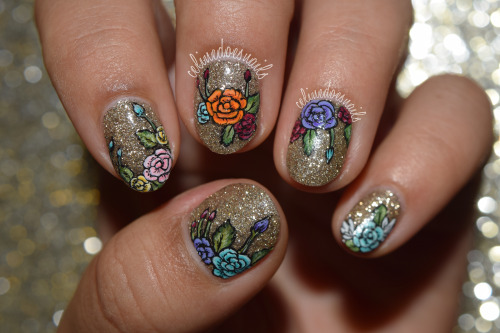 I can’t stay away from florals! This is another design inspired by @glitterfingerlexa. I took inspir