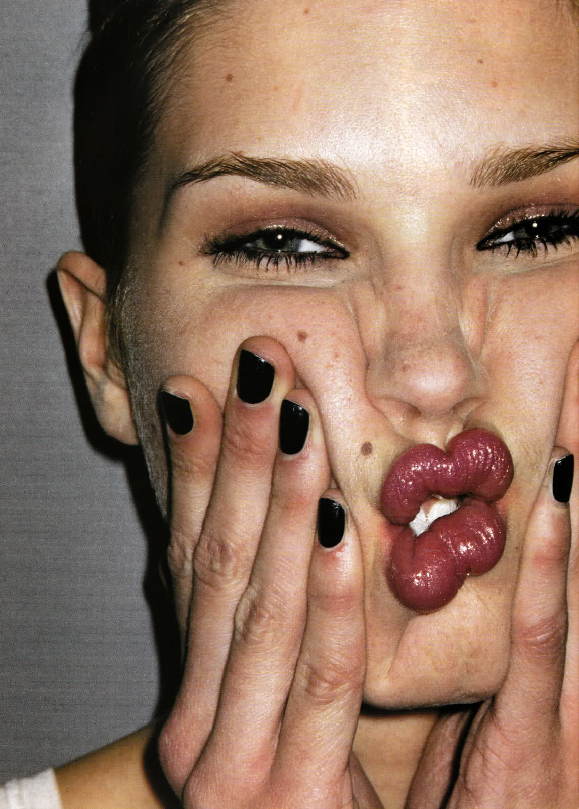 boyirl:   Vogue Paris April 2001 / Photographer: Terry Richardson / Model: Erin