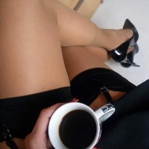 coffeebeachbourbonnylons: