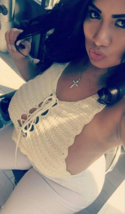 capev1079:  12:25 time for this big booty to go to lunch break🤗🤗🍝🍟🍔🍗 hot as hell out side had to let the girls breath today 🍈🍈🍈🍈😆😆😆😆😖😠😳