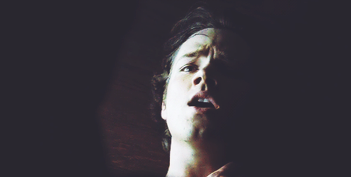 fuxkstark:  ‘Pilot’ - 1.01 → “Woah, easy, tiger.” 