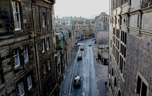 robertseanleonard:Streets of Edinburgh