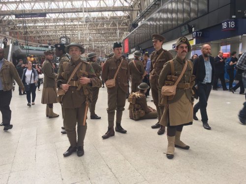 radegundis:positive-affirmation:#WeAreHere: WWI ‘soldiers’ appear across UK in moving and powerful t