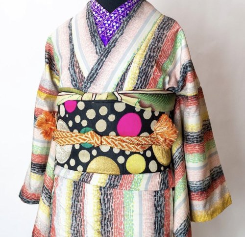 Joyful stripes meisen kimono paired with a bubbly (ah!) antique obi. I love how super old items can 