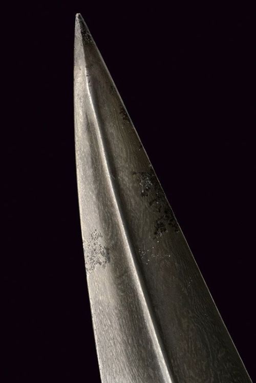 art-of-swords:Jambiya DaggerDated: 18th centuryCulture: PersianMeasurements: overall length 42 cmThe