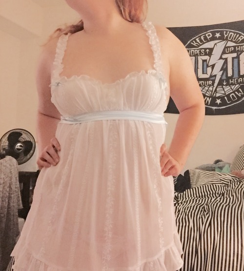 littlehoneybabysweetheart: This nightie made me feel pretty