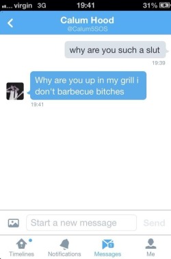 calumslapsmybass:  5sos-offical:  calum dmed someone this  ICONIC 