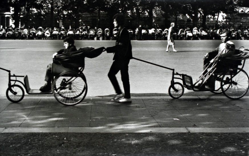 Mario Giacomelli - Lourdes,   Hautes-Pyrénées, 1957.